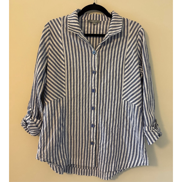 Habitat Tops - Women's Habitat Blue White Striped Button Down Shirt S, sear sucker